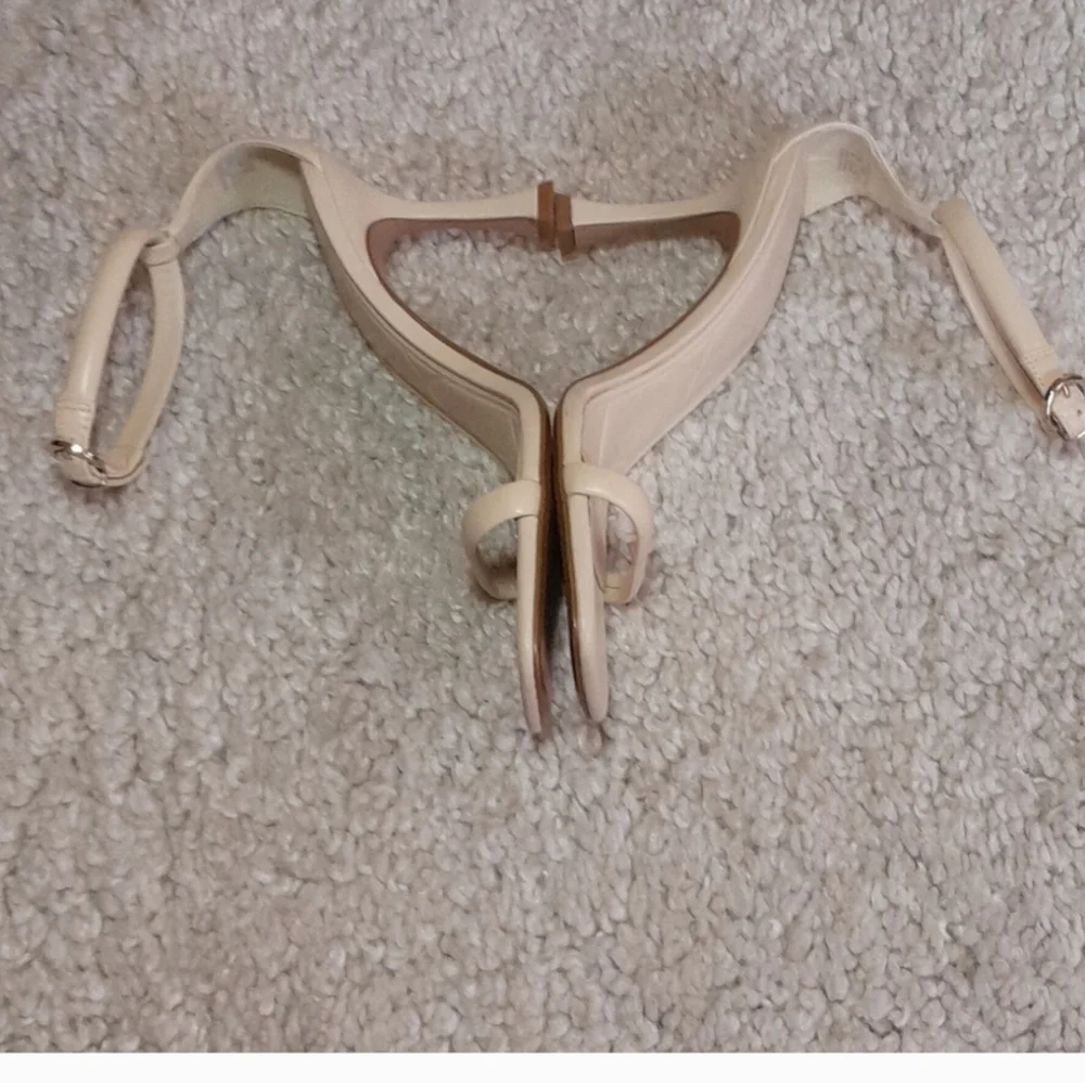 ZARA CREAM PUMPS Size 9 - Picture 12 of 14
